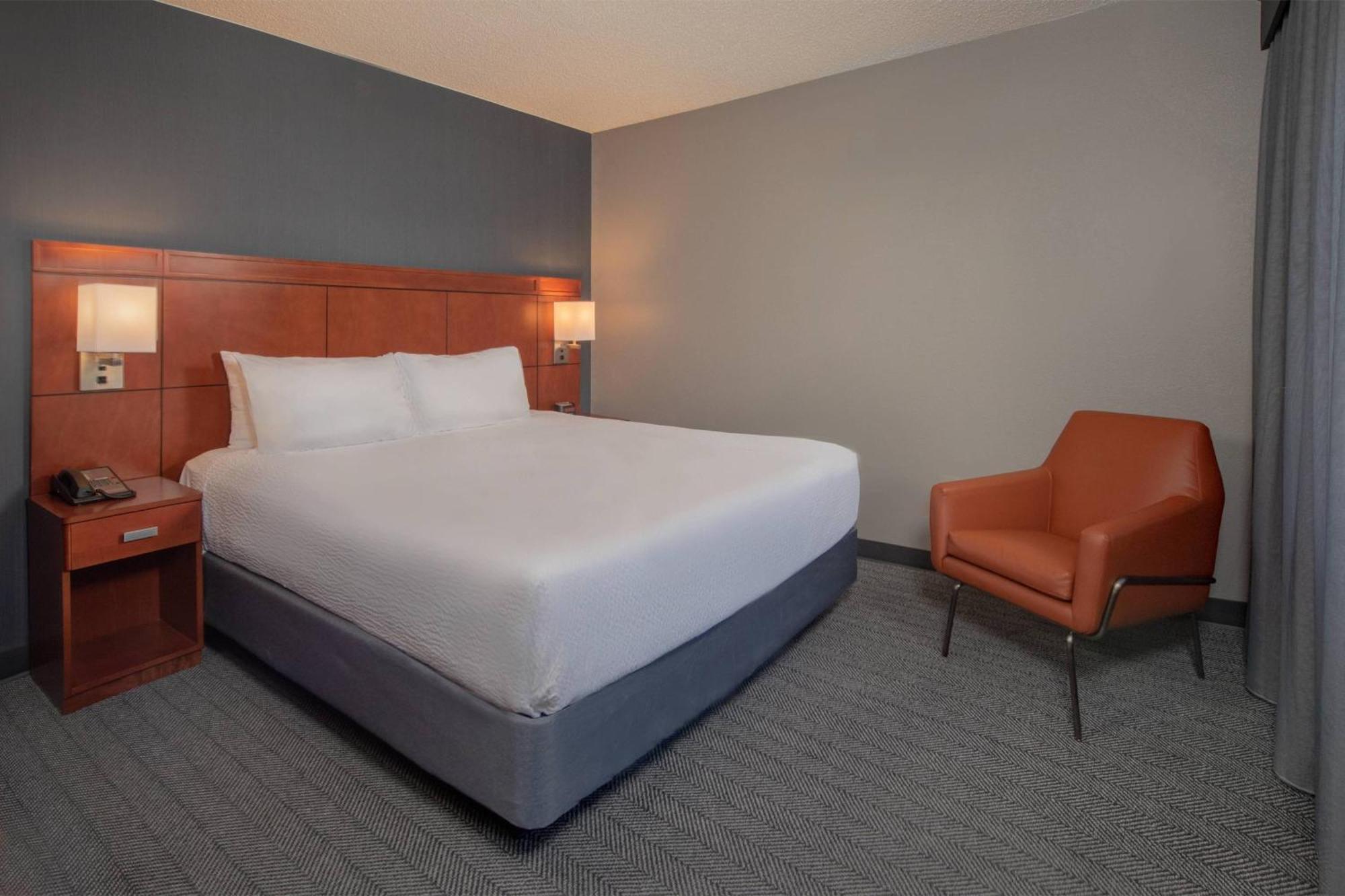 Courtyard By Marriott Frederick Hotel Eksteriør billede